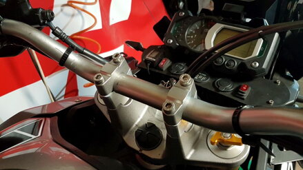 Sada pre zvýšenie riadidiel - Yamaha XT 1200Z Super Ténéré do r.v. 2013 10-08