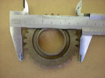 Štart.kolo spojk. koša 27zub.,vnútorný priemer 30mm - Jawa,ČZ 125,175 002985 Štart.kolo spojk. koša 27zub.,vnútorný priemer 30mm - Jawa,ČZ 125,175 002985