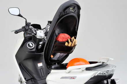 úložný priestor pod sedlo skútra Daytona M001-057