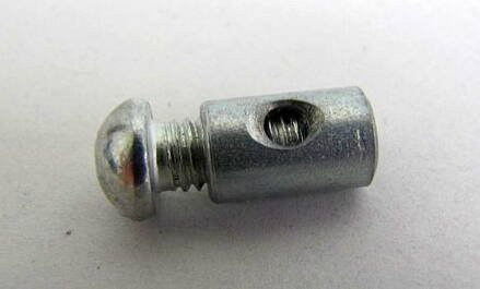 Záchyt lanka so skrutkou 8x11mm - spojka 001145